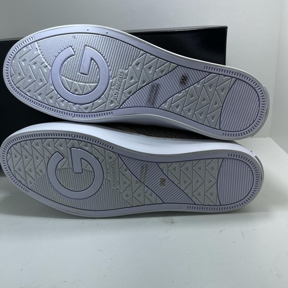 BNIB GBy Guess Los Angeles Gold Golly size 9 - Picture 7 of 9